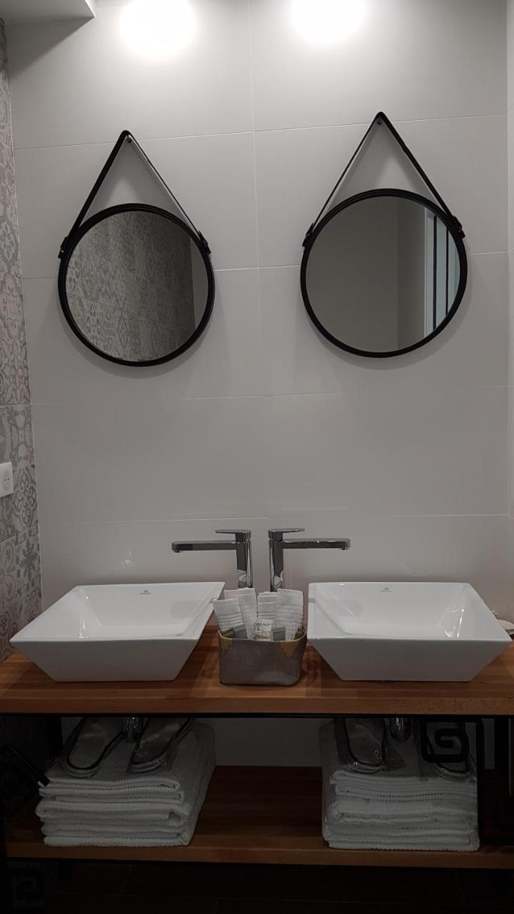 Asinerie Kuleni Hotel Ponteilla Bagian luar foto