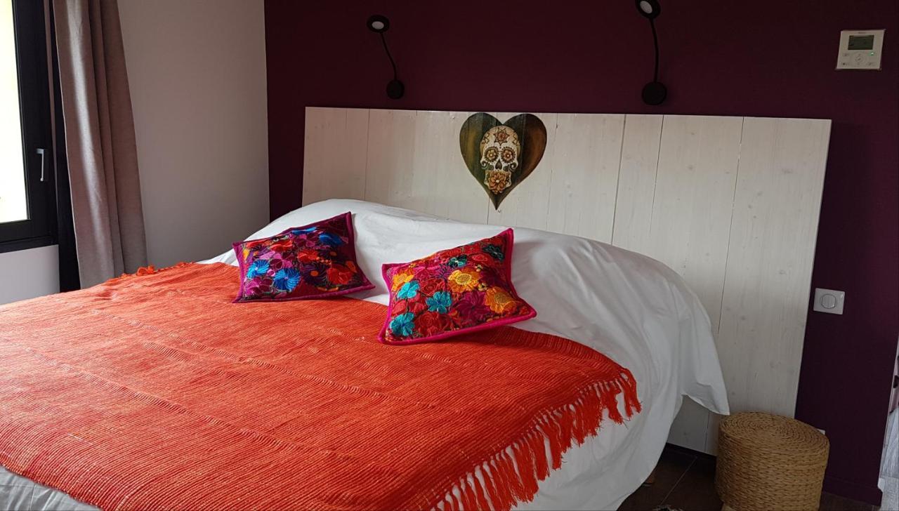 Asinerie Kuleni Hotel Ponteilla Bagian luar foto