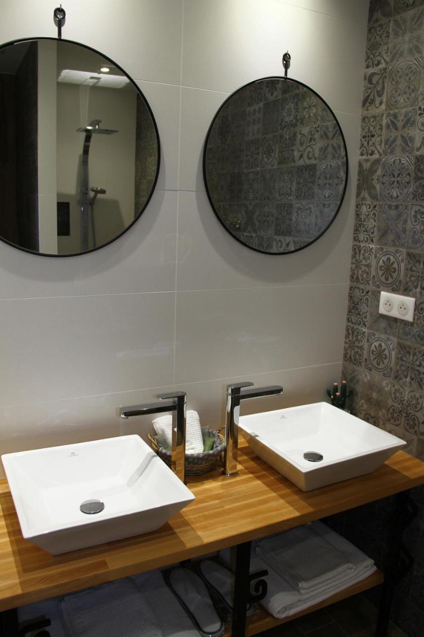 Asinerie Kuleni Hotel Ponteilla Bagian luar foto